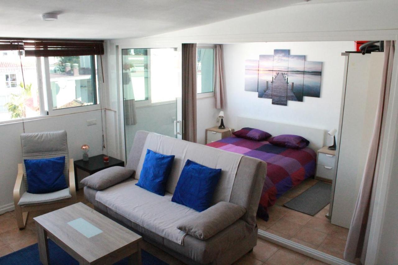 Apartment Sirena Beach เนร์คา ภายนอก รูปภาพ